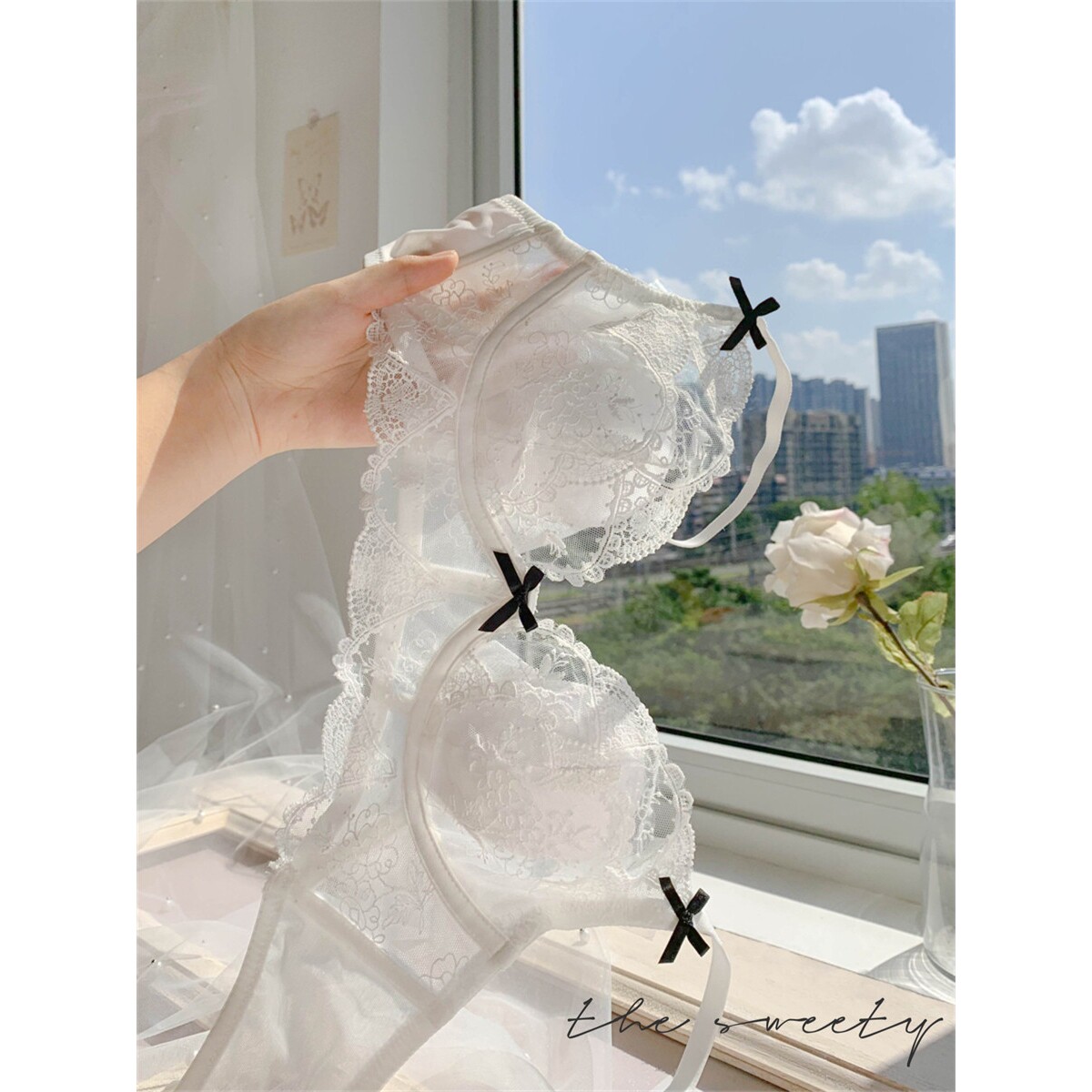 法式蕾丝内衣女夏季超薄款大胸显小胸罩无钢圈兔耳朵性感文胸套装