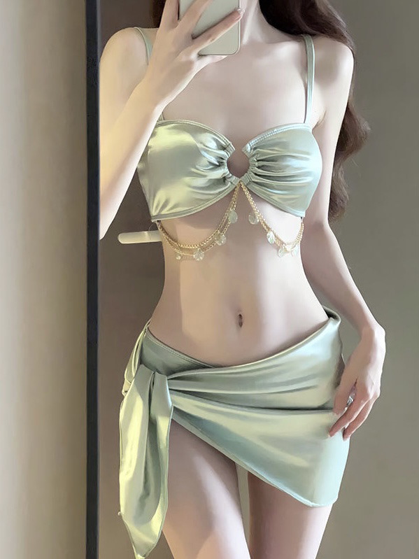 绿色缎面纯欲风分体bikini三件套性感露背裙式显瘦温泉度假比基尼
