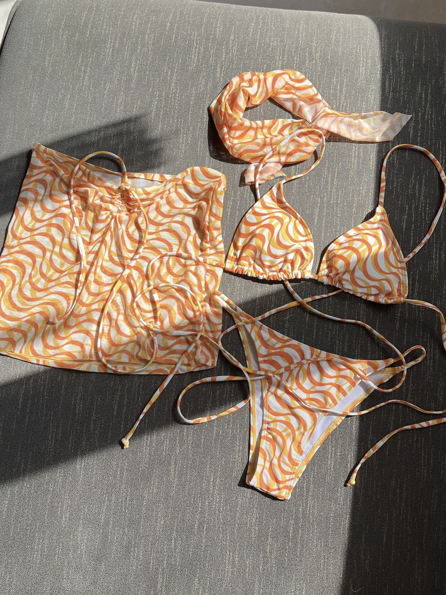 阳光甜橙度假泳衣带头纱