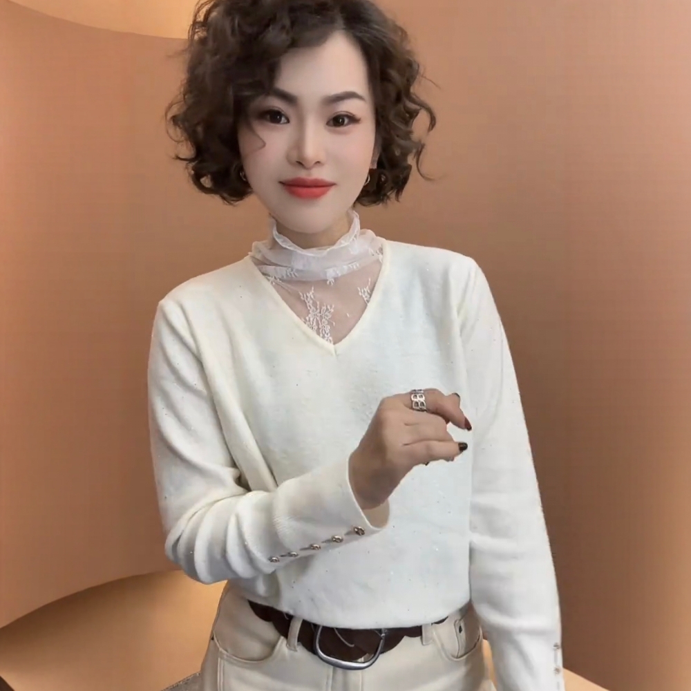 冬季高级感蕾丝拼接假两件毛衣女