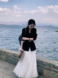 小个子黑色西装 休闲西装 外套2025秋季 韩版 外套 时尚 陈可爱