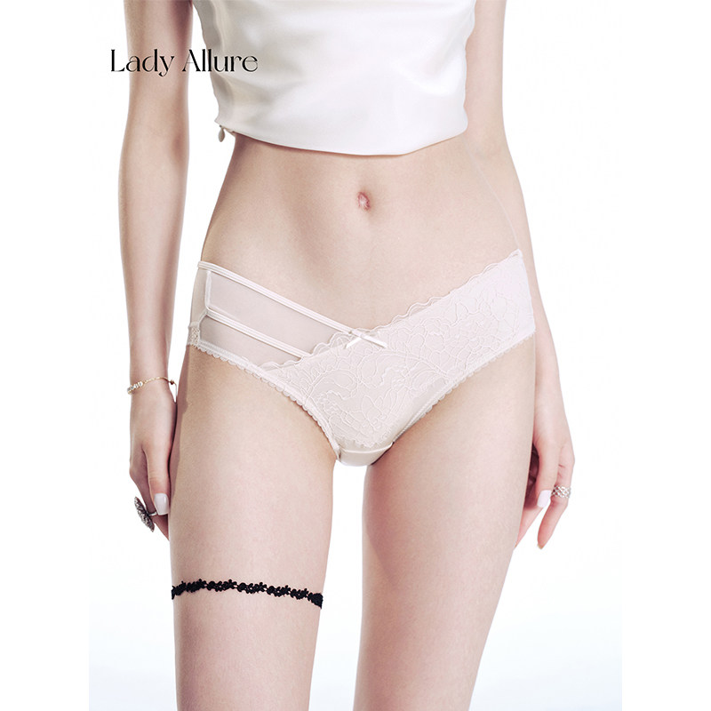 「LA」 温柔面纱*性感蕾丝无痕网纱拼接透气裸感三角短裤纯欲内裤