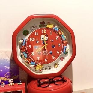 可爱kitty挂钟火车旋转玩具时钟家用装饰挂表桌面有声可动小摆件.