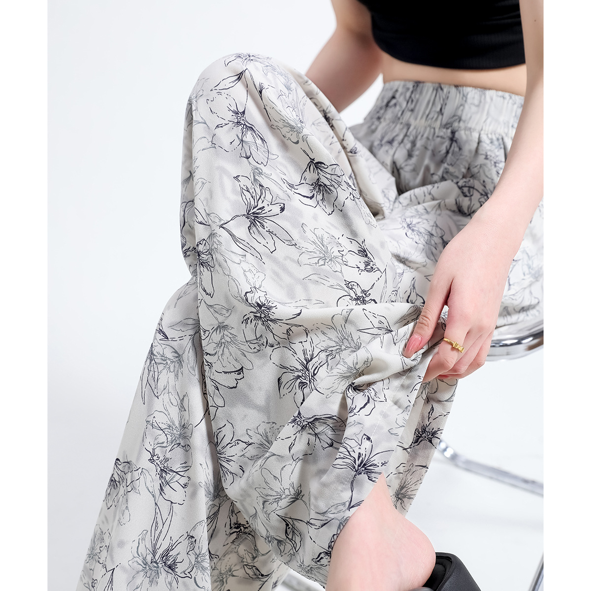 High waisted printed casual wide leg pants高腰印花休闲阔腿裤