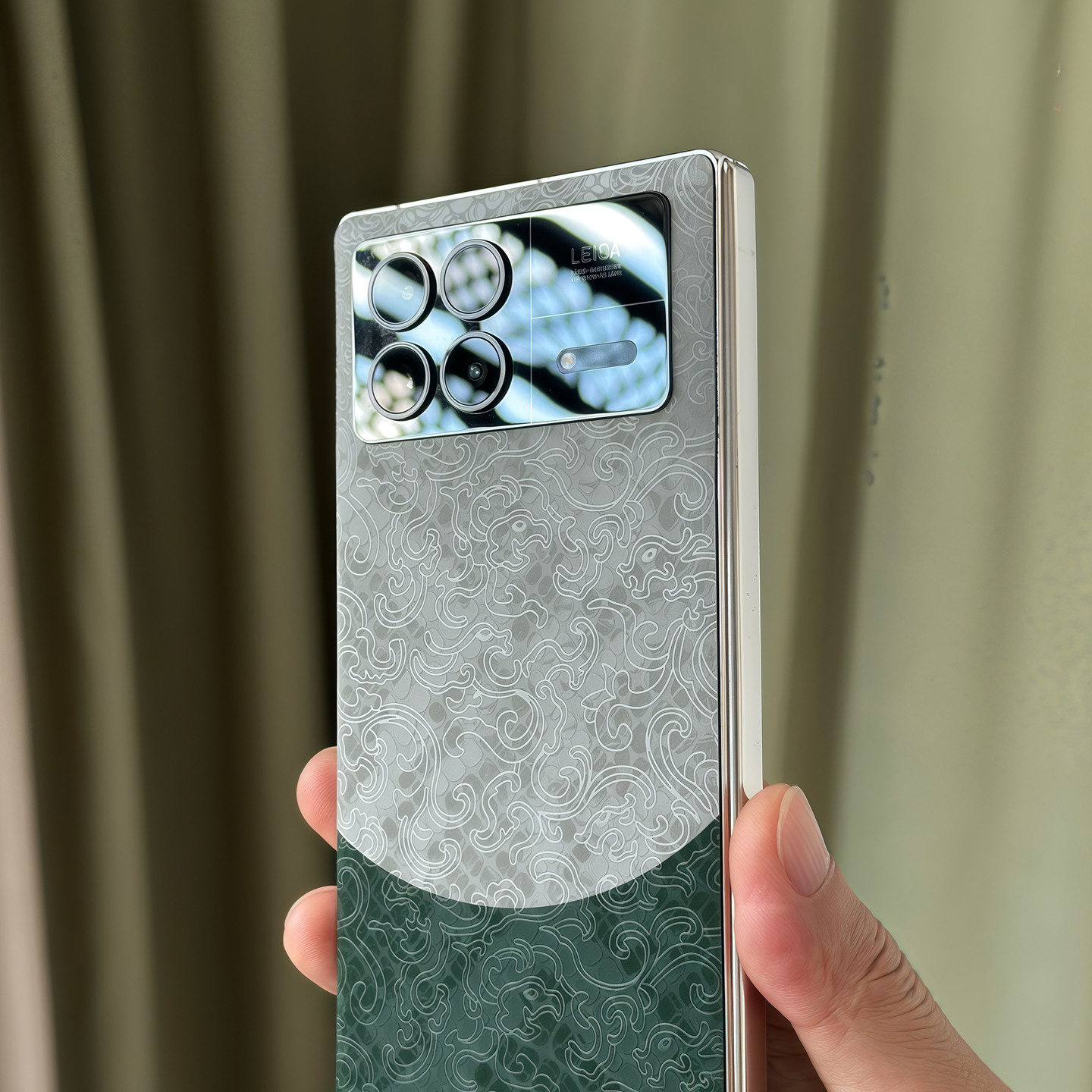 小米MIXFold4个性撞色原机素皮膜