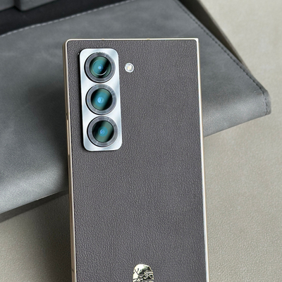 适用三星w25素皮背膜原机素皮质感w24后膜w23压纹印花后盖保护膜w22手机贴膜ZFold6素皮贴ZFold5/ZFold4后膜