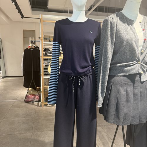 indiciatheL2C5ZZ137专柜正品标记女装拼接设计长袖T恤吊牌价599