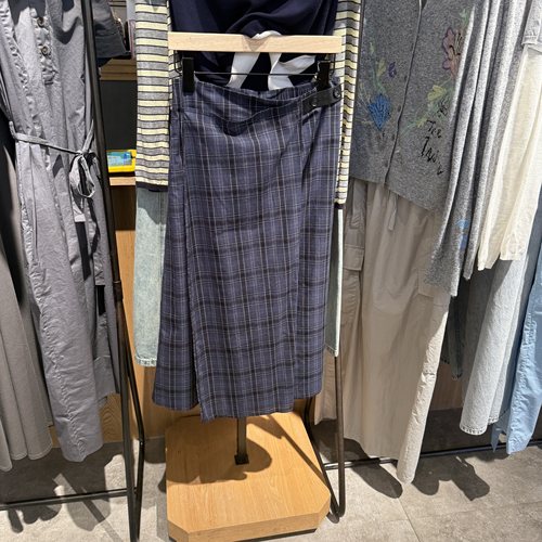 indiciaF2C5QZ464C专柜正品标记女装显瘦绑带格纹半身裙吊牌价589