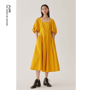 泡泡袖 姜黄色法式 AUM噢姆春季 方领a字连衣裙 会员价670元