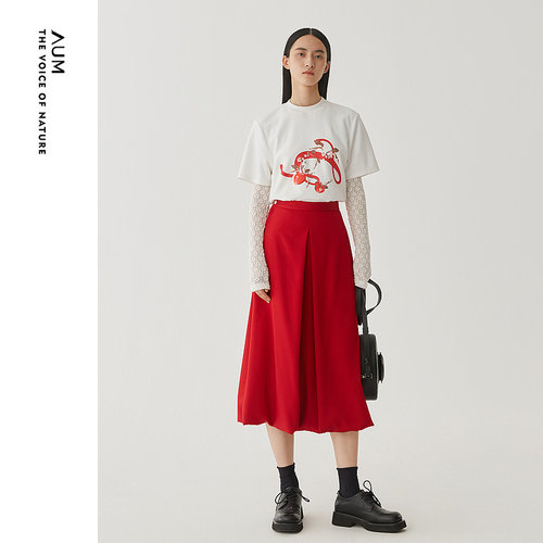 AUM噢姆红色时尚简约花苞裙显瘦a字半身裙女