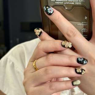 【暗里着迷】复古黑金小花小众高级感显白手工立体雕花轻奢穿戴甲