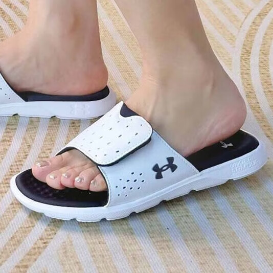 安德玛女子一字拖运动拖鞋