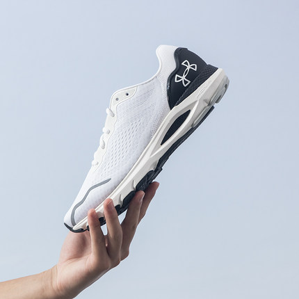 安德玛男鞋冬季新款HOVR Sonic 6男子缓震运动跑步鞋跑鞋3026121