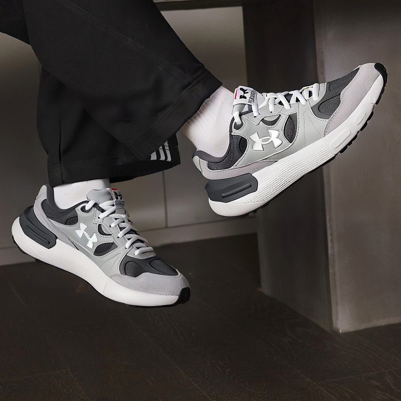 安德玛官方休闲鞋男鞋冬季新款轻便减震跑步鞋网面透气低帮运动鞋