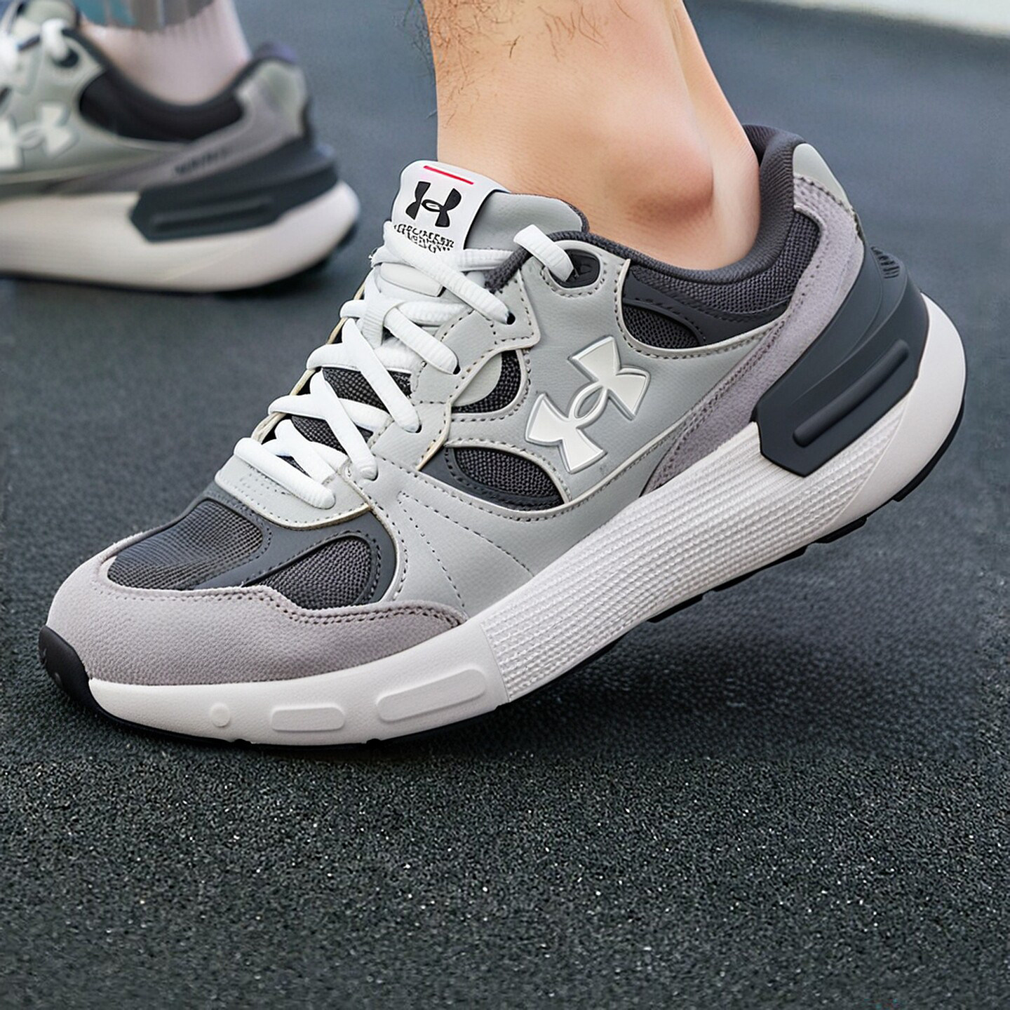 安德玛官方跑步鞋男鞋女鞋冬季新款轻便减震运动鞋网面透气休闲鞋