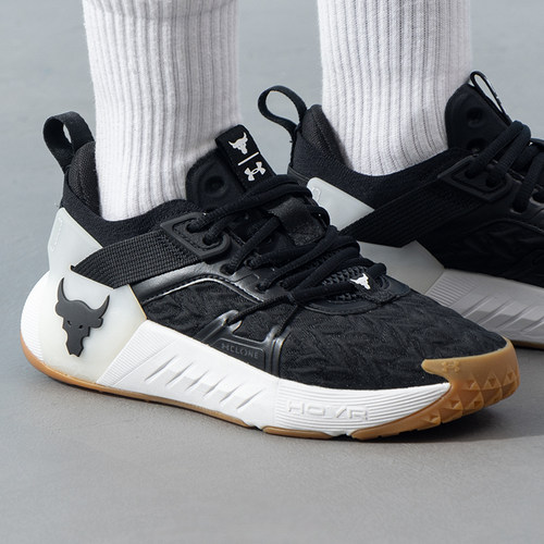 UAWProjectRock6女子训练鞋