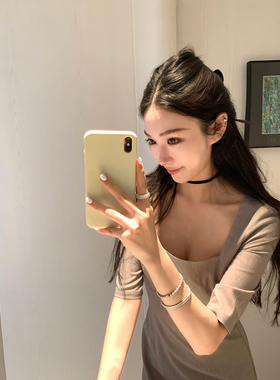 Boamarket 灰色方领连衣裙女简约大方修身高级感包臀中袖短裙