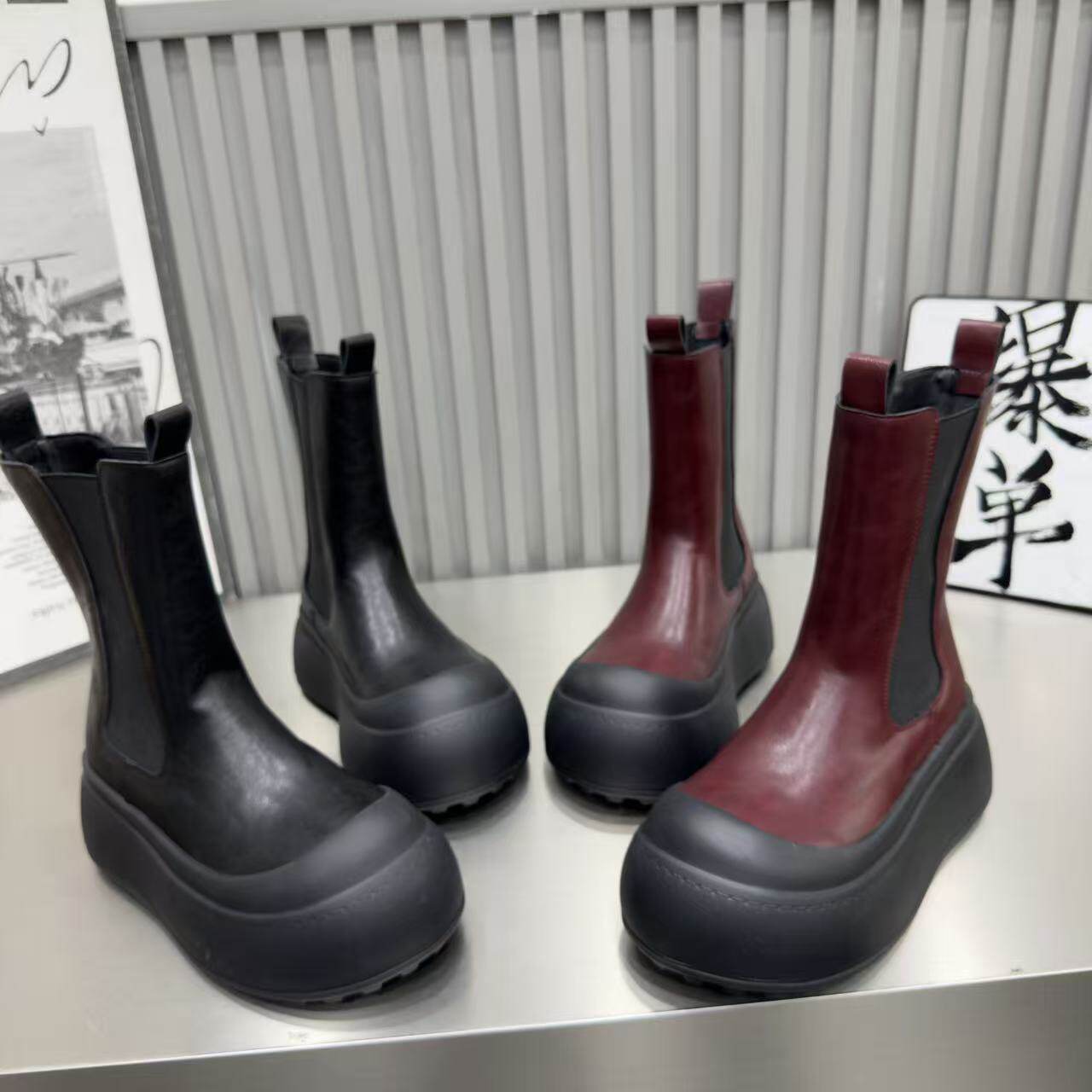 欧货圆头厚底增高加绒中筒马丁靴