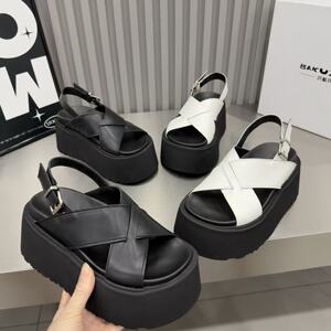 2026夏季厚底9cm交叉凉鞋女