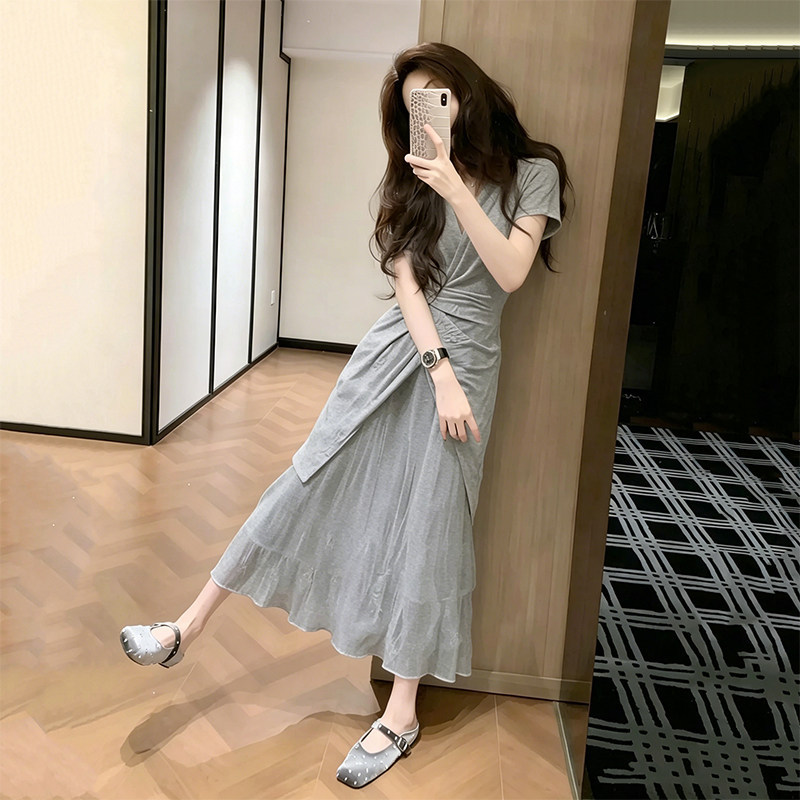 法式气质灰色连衣裙女26夏季新款特别漂亮掐腰感超好看长裙子
