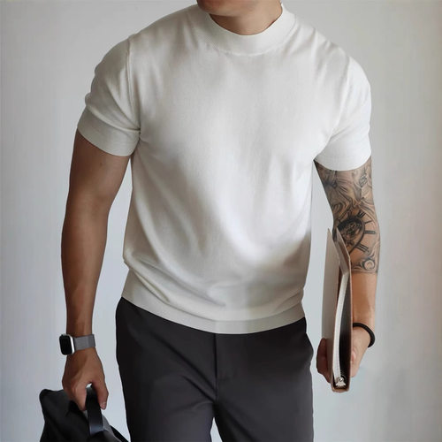 纯色半高领修身上衣Solid color semi high neck slim fit top