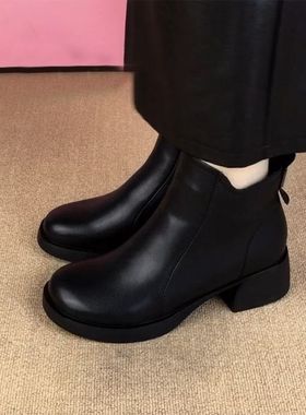 爆款真皮短靴2025秋冬新款软皮圆头靴子棉靴加绒妈妈软底马丁靴