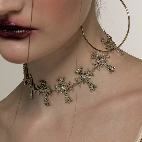 1JINN M2M 项圈锁骨链巴洛克风百搭十字架choker短款颈链项链