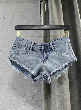 Low-waisted frayed ultra-short jeans低腰毛边超短款夜店牛仔裤