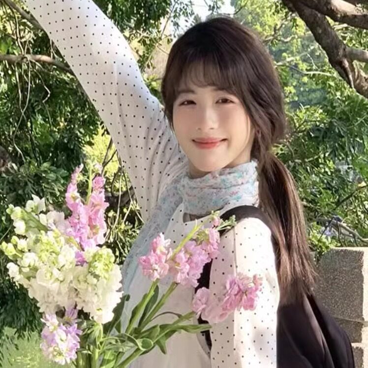 浅蓝碎花围巾雪纺薄款长丝巾温柔少女感春日清新装饰披肩围脖女