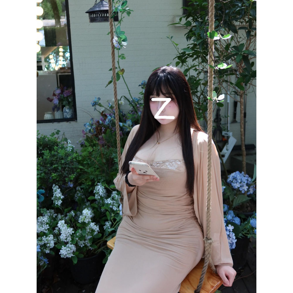 超好看大码MM清纯纯欲气质穿搭两件套新款时尚包臀连衣裙＋开衫