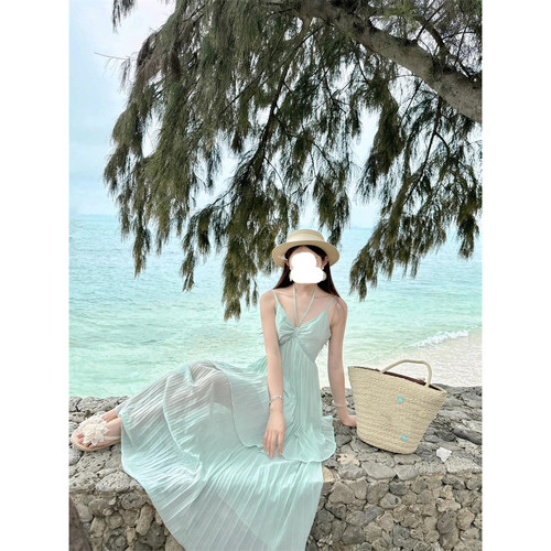 浪漫温柔风绿色叠层薄款长裙新款微胖法式时尚高级感度假风连衣裙