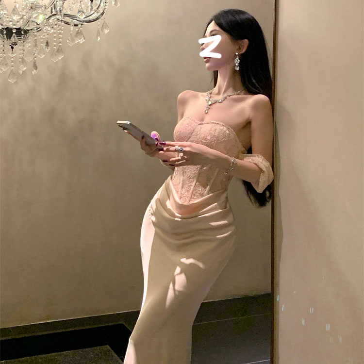 小众设计蕾丝拼接抹胸连衣裙女今年爆款微胖mm纯欲风修身显瘦长裙
