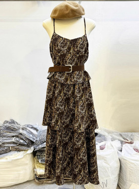 大码mm法式复古气质收腰显瘦吊带连衣裙女新款高级感收腰显瘦长裙