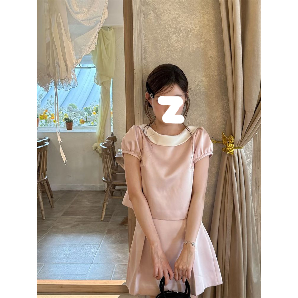 甜美气质设计撞色泡泡袖上衣女夏季新款小众气质收腰显瘦半裙套装