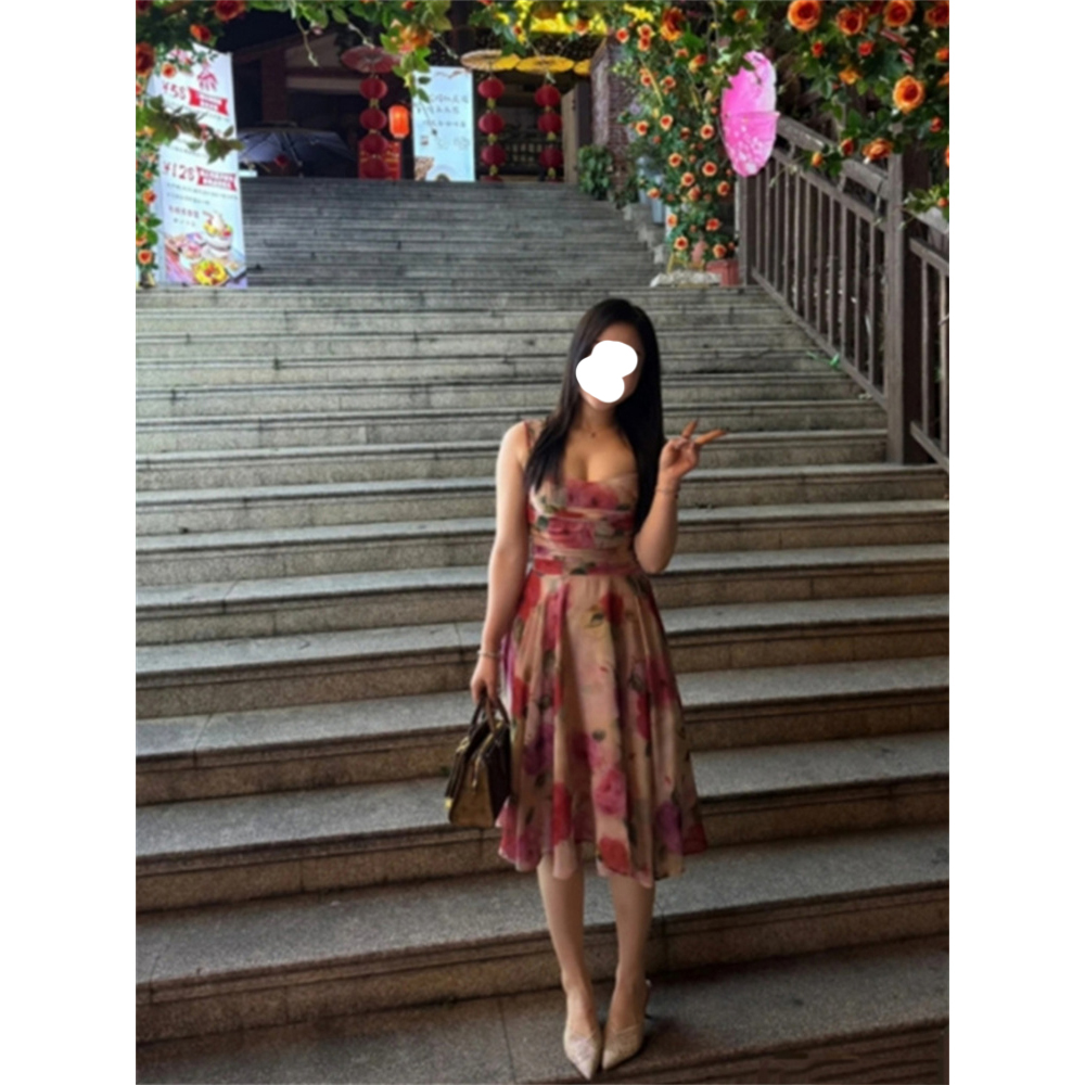 夏季新款小众设计感减龄温柔风褶皱收腰显瘦中长裙微胖吊带连衣裙