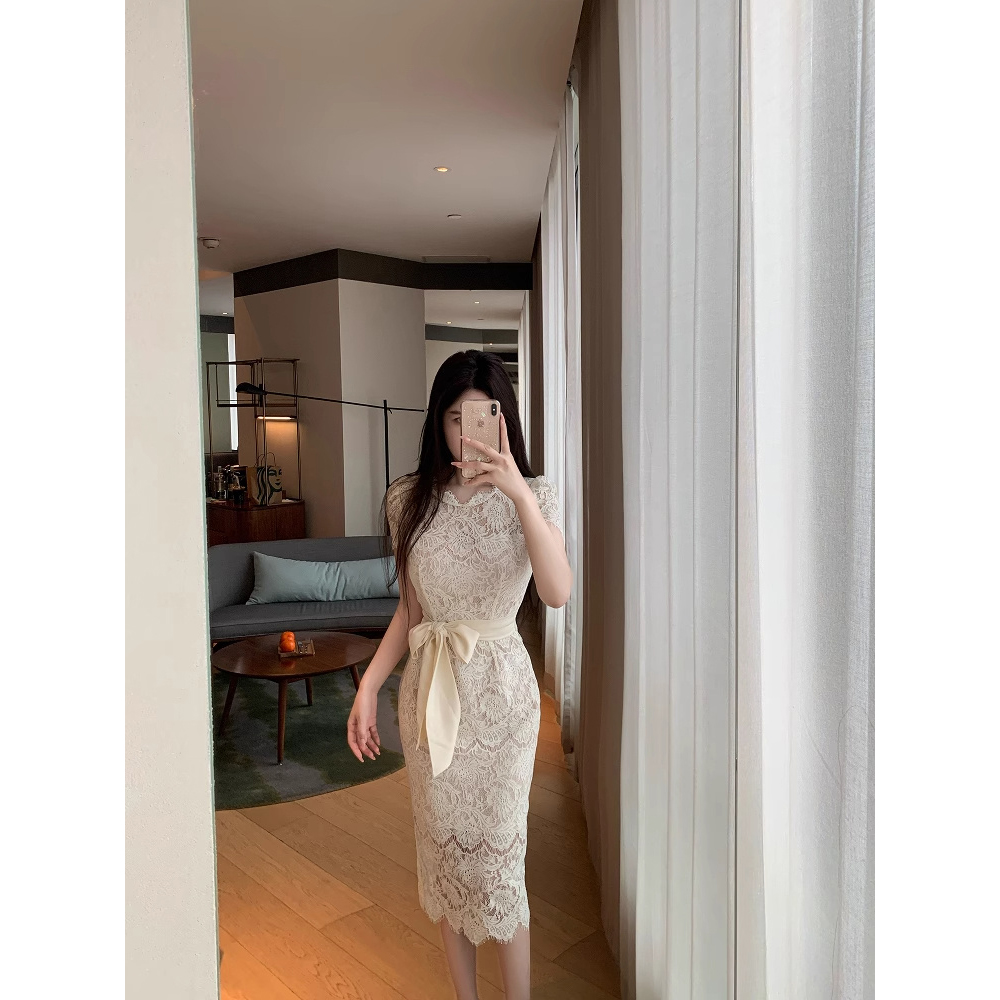 法式时尚高级感温柔优雅风微胖蕾丝短袖连衣裙新款修身显瘦长裙子