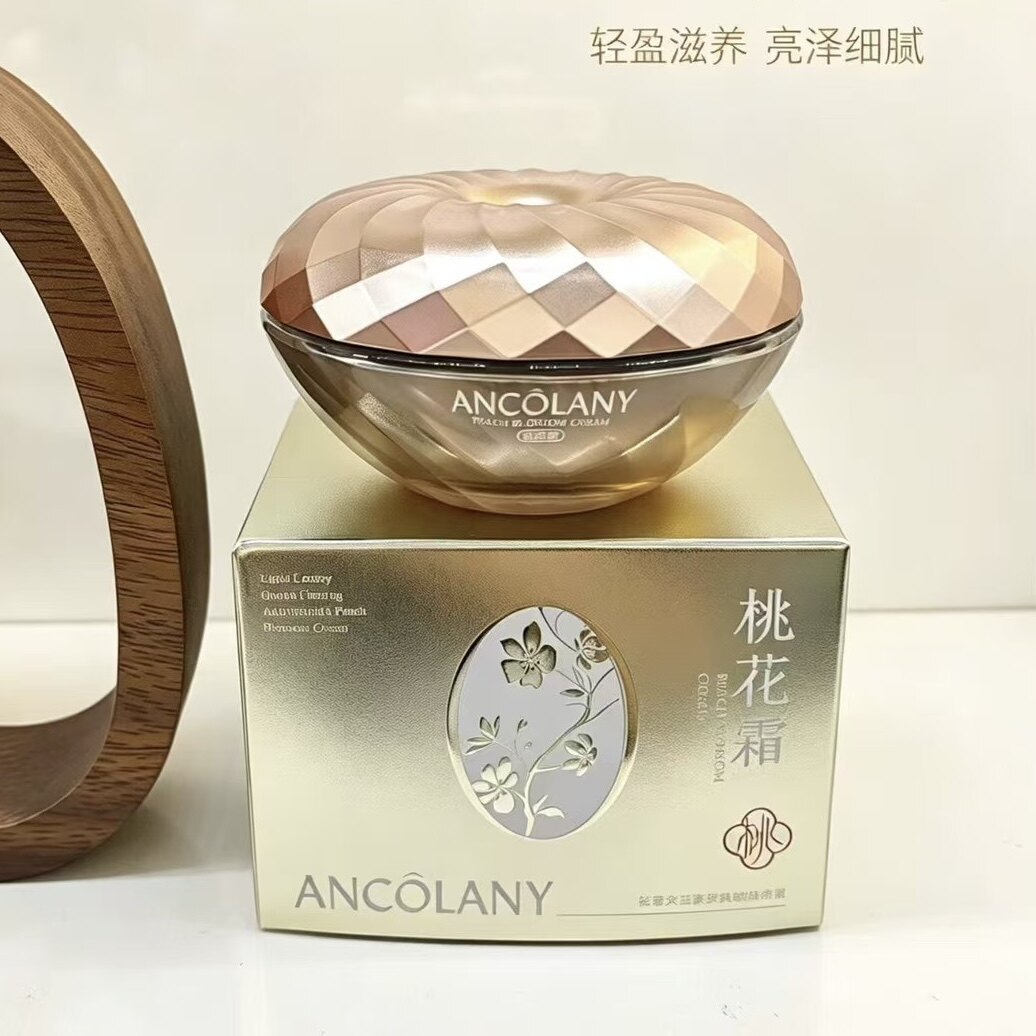 桃花霜30g/盒轻盈滋养亮泽细腻亮白遮瑕淡化细纹紧致弹润