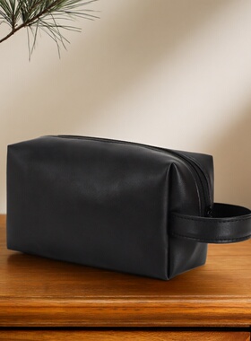 化妆包轻奢高级2025新款高端内胆包简约旅行大容量外出便携收纳包