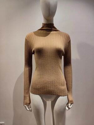 百搭羊毛针织衫唯尚高领