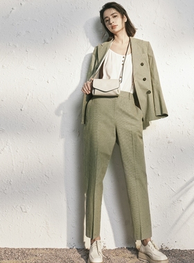 Vesas Collection 唯尚女装 商务收腰黑色西装外套VS221J101117