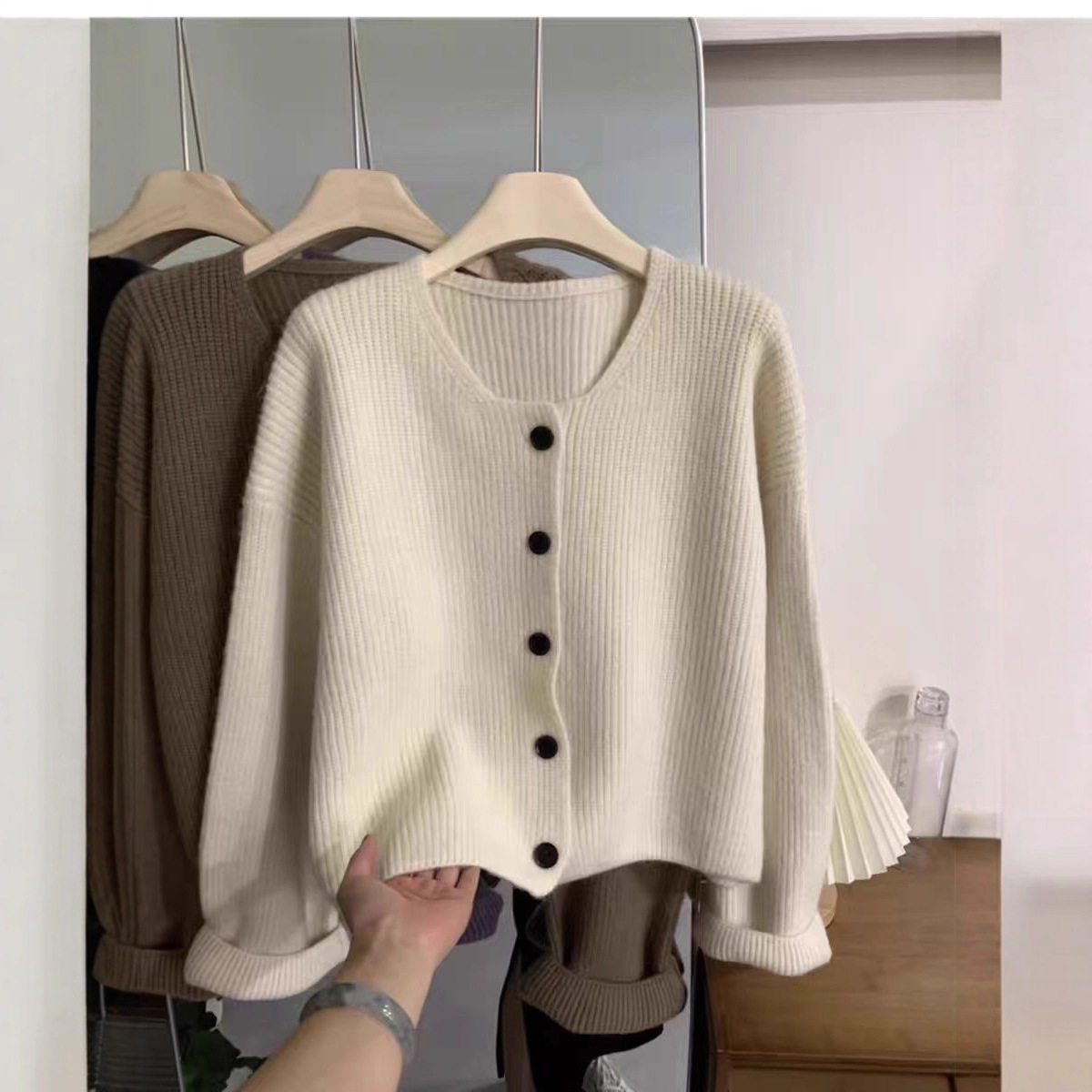 圆领毛衣开衫女针织2025