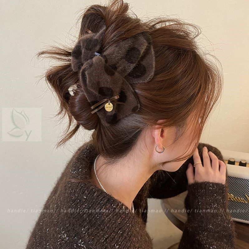 波点毛绒三角抓夹女鲨鱼夹2025新款高级感后脑勺大号发夹秋冬发饰,饰品/流行首饰/时尚饰品新,发饰,淘宝优惠券,粉丝福利购,淘宝优惠卷