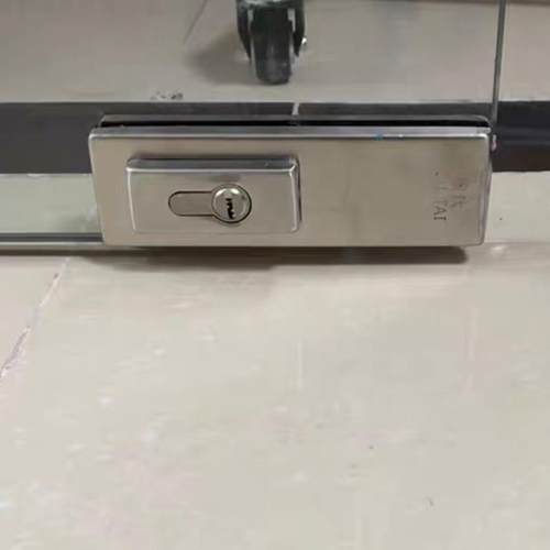 地弹簧门锁夹哑黑色烤漆地插销下夹锁地下锁无框玻璃门车位锁.