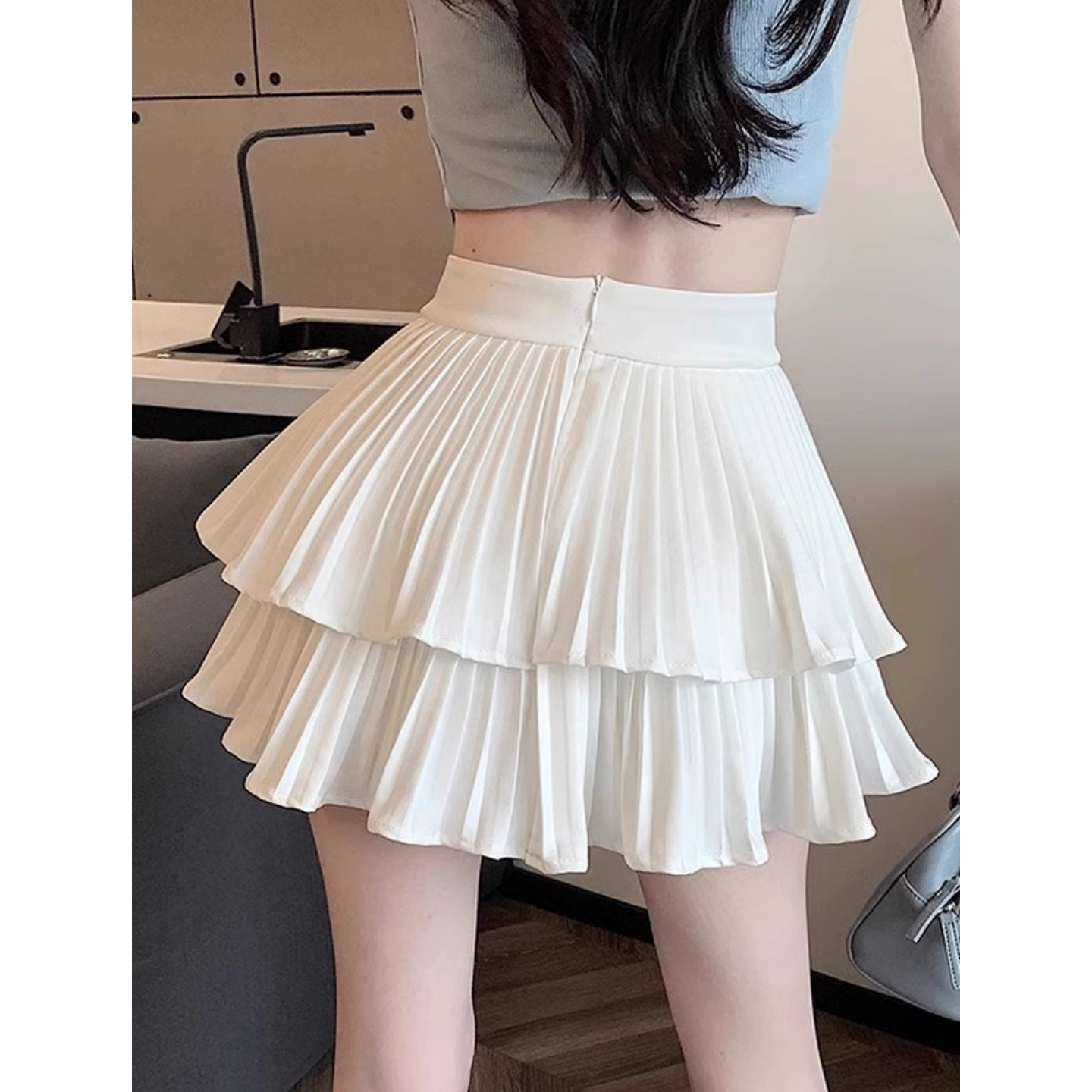 微胖mm白色蓬蓬蛋糕短裙女春秋新款小个子高腰显瘦a字百褶半身裙