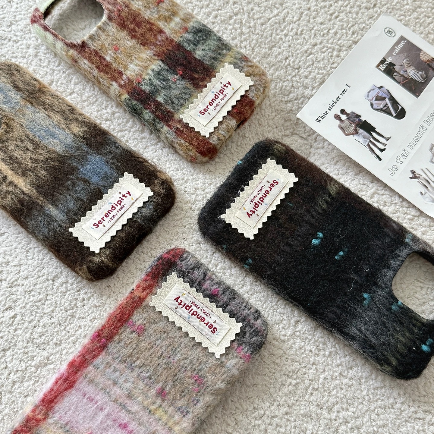 苹果毛绒手机壳韩风简约秋冬格纹