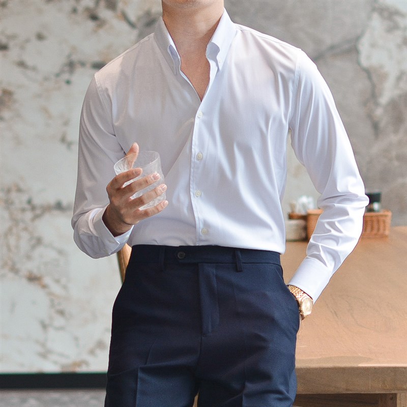 休闲意式高级感一片领长袖白色衬衫男英伦商务正装免烫V领衬衣潮