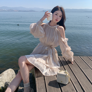 时尚性感露肩连衣裙女2024新款挂脖假两件桔梗高腰显瘦仙女蛋糕裙
