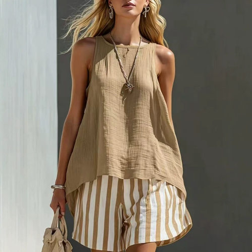 无袖上衣短裤女士套装Women's Sleeveless Top and Shorts Set