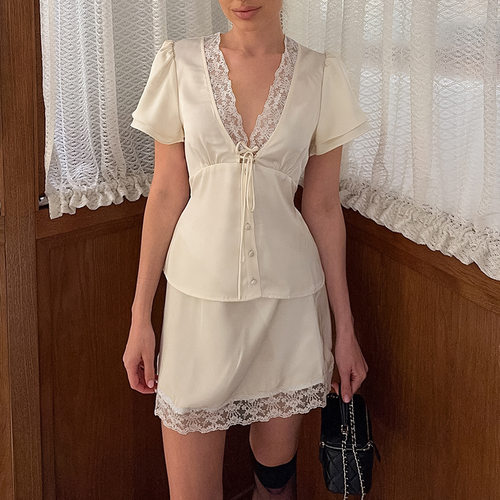 收腰上衣短裙套装女Waist up top and short skirt set for women