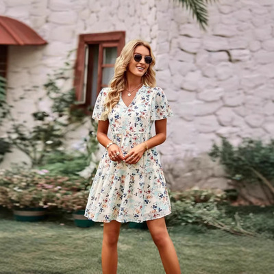 女士V领印花休闲连衣裙 Ladies' V-neck printed casual dress